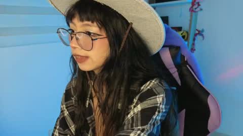 Yommi Winx online show from April 15, 12:28 am
