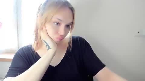 yomoyoo online show from February 20, 1:19 pm