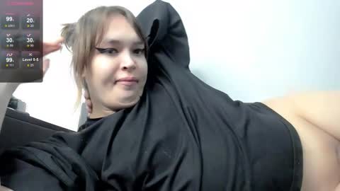 yomoyoo online show from October 29, 8:21 pm