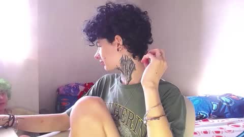 Snapshot of yoonbum_ chatting on November 7, 8:42 pm Little Mike Independent model online show from November 7, 8:42 pm