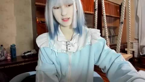 Yoonhee Kiss online show from October 19, 6:19 pm