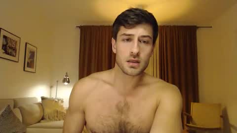 Yoooups online show from December 15, 8:57 pm