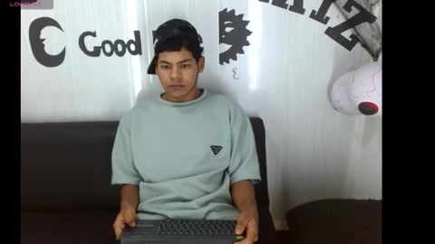 Yordi online show from November 1, 1:57 pm