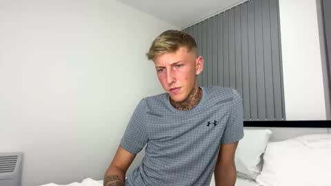 Snapshot of yorkshirelad208 chatting on February 13, 12:35 am Harrison online show from February 13, 12:35 am