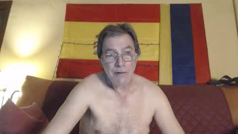 Snapshot of yosep44 chatting on October 4, 6:28 pm yosep online show from October 4, 6:28 pm