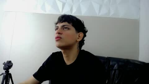 Snapshot of yosepp_cum chatting on May 4, 4:08 am YOSEP online show from May 4, 4:08 am
