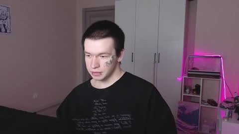 Snapshot of yosh1k chatting on March 1, 4:14 am YOSHI PVT IS OPEN online show from March 1, 4:14 am