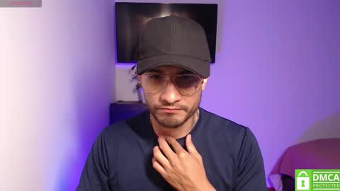 Snapshot of yoshy_man chatting on March 4, 3:01 am yoshy_man online show from March 4, 3:01 am