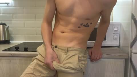 Snapshot of you_dream_ chatting on December 22, 9:53 pm you_dream_ online show from December 22, 9:53 pm