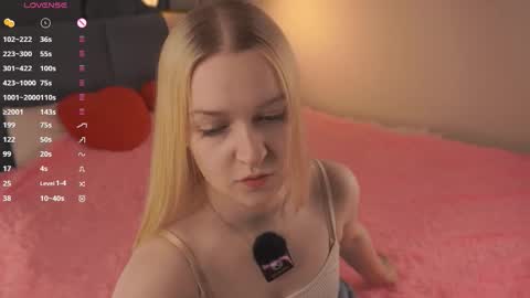 Elizabeth brunette -- Darline blonde  online show from October 26, 7:31 pm