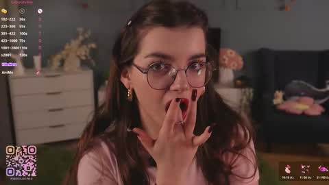 Elizabeth brunette -- Darline blonde  online show from November 23, 7:13 pm