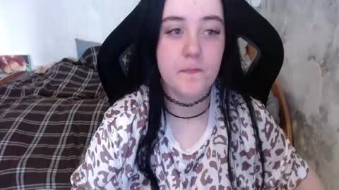 your_8a8y online show from June 13, 12:36 pm