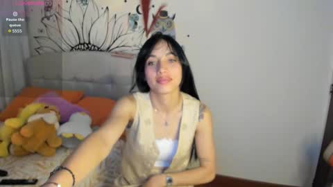 mia3 online show from September 30, 5:01 am