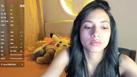 mia3 online show from February 19, 4:19 am