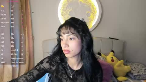 Snapshot of your_beck chatting on May 14, 8:15 pm mia3 online show from May 14, 8:15 pm