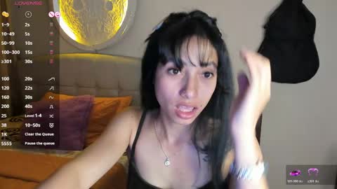 Snapshot of your_beck chatting on May 18, 4:07 am mia3 online show from May 18, 4:07 am