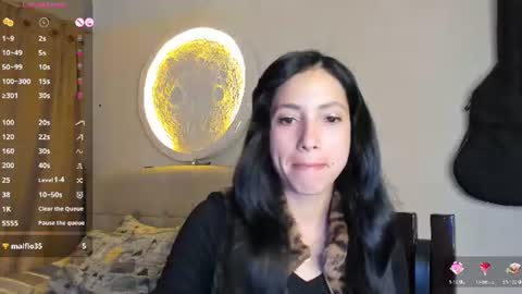 Snapshot of your_beck chatting on June 29, 12:17 am mia3 online show from June 29, 12:17 am