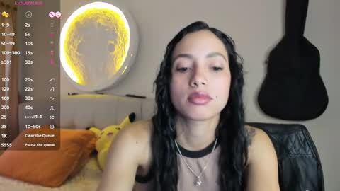Snapshot of your_beck chatting on July 11, 6:43 pm mia3 online show from July 11, 6:43 pm