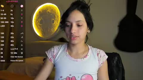 Snapshot of your_beck chatting on July 29, 5:49 am mia3 online show from July 29, 5:49 am