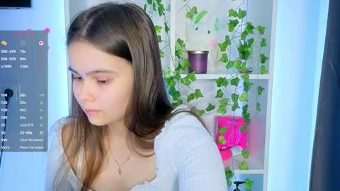 Julia Next stream  online show from March 3, 5:30 pm