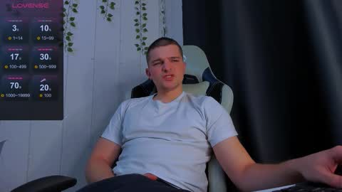 your_claddagh online show from December 1, 2:33 pm