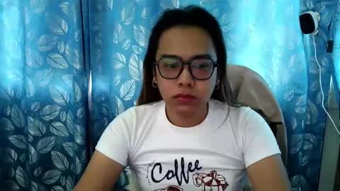 your_dreamgirlxxx69 online show from November 10, 5:28 am