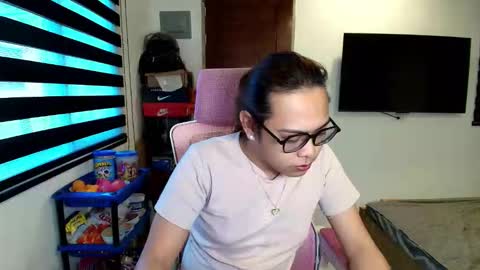 Snapshot of your_dreamgirlxxx69 chatting on February 28, 6:58 am your_dreamgirlxxx69 online show from February 28, 6:58 am