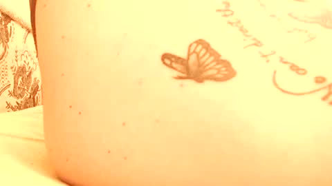 Snapshot of your_emilygush chatting on January 13, 1:17 pm Emily online show from January 13, 1:17 pm