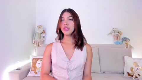 Snapshot of your_favorite_doll_ chatting on December 21, 12:42 am Eliza online show from December 21, 12:42 am