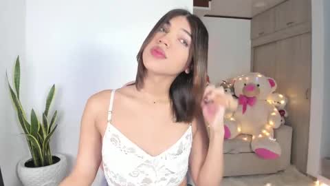 Snapshot of your_favorite_doll_ chatting on September 29, 2:49 am Eliza online show from September 29, 2:49 am