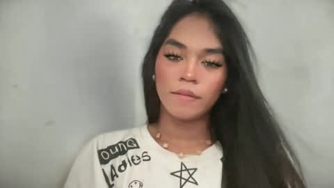 your_goddess_ayesha online show from July 1, 4:47 am
