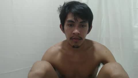 your_guy111 online show from April 14, 3:29 pm