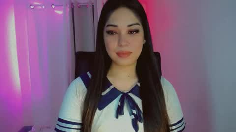 Snapshot of your_gwen22 chatting on December 3, 2:03 am GWEN online show from December 3, 2:03 am