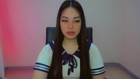 Snapshot of your_gwen22 chatting on December 14, 11:01 pm GWEN online show from December 14, 11:01 pm