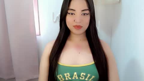  GWEN  online show from March 9, 4:27 am