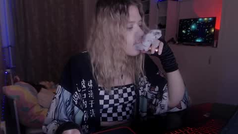 Snapshot of your_horny_friends chatting on January 11, 3:31 pm Your Horny Friends online show from January 11, 3:31 pm