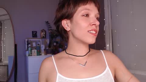 Snapshot of your_hot_ex chatting on October 14, 8:31 pm Alex and Kris long hair online show from October 14, 8:31 pm