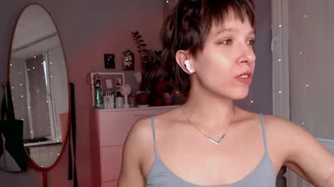 Snapshot of your_hot_ex chatting on October 22, 1:33 pm Alex and Kris long hair online show from October 22, 1:33 pm