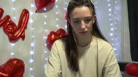 Meri  online show from February 14, 9:33 pm