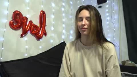 Meri  online show from February 15, 9:00 pm