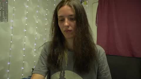 Snapshot of your_little_flexible_girl chatting on July 5, 9:00 pm Meri online show from July 5, 9:00 pm