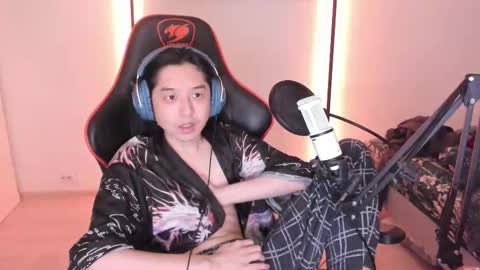 Snapshot of your_little_twink chatting on January 13, 11:21 pm Han online show from January 13, 11:21 pm