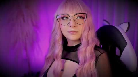 Cami independent model online show from March 29, 4:01 am