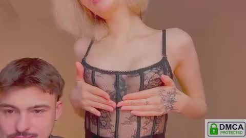 your_molly_mark online show from December 14, 12:05 am