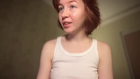 Snapshot of your_moonlight_ chatting on May 16, 10:36 am Mia online show from May 16, 10:36 am