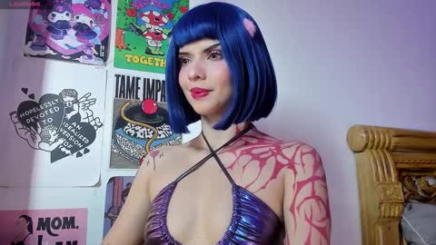 Snapshot of your_rosenrot chatting on February 25, 9:46 pm Daniela Help me reach 100 likes online show from February 25, 9:46 pm