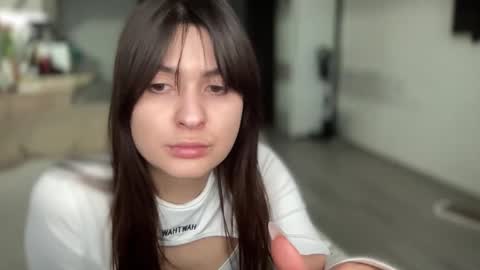 Mia  online show from February 18, 2:59 pm