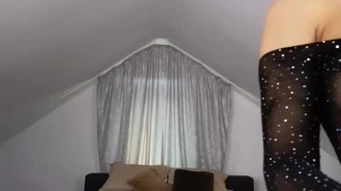 TenderSin online show from November 2, 5:32 am