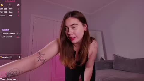 Tessa online show from June 14, 6:10 pm
