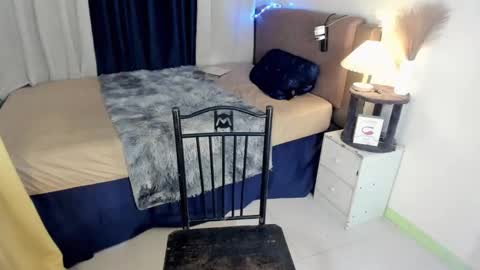 yourasian_bradley online show from February 21, 1:44 am